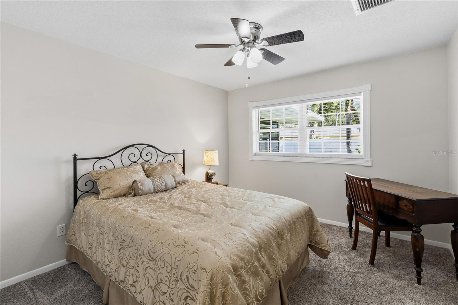 BARDMOOR GOLF VIEW ESTATE 3RD ADD - Residential