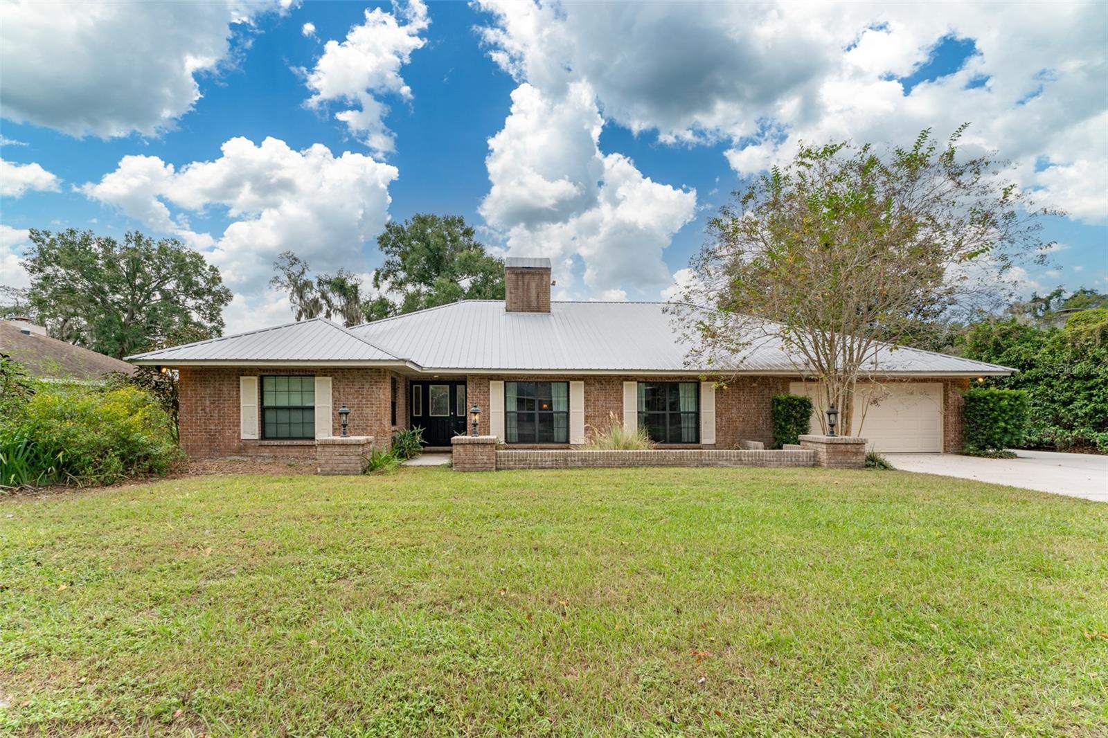 WELLINGTON - Residential