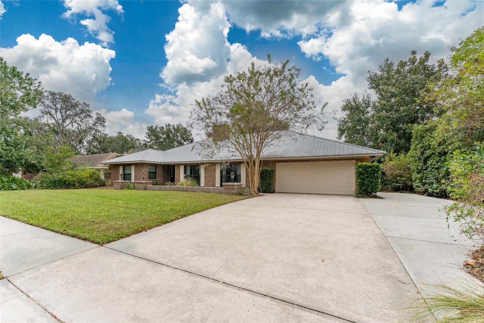 WELLINGTON - Residential