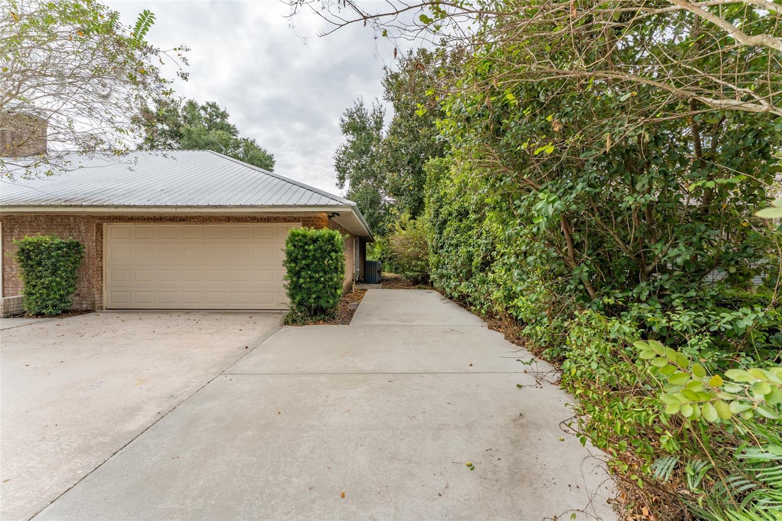 WELLINGTON - Residential