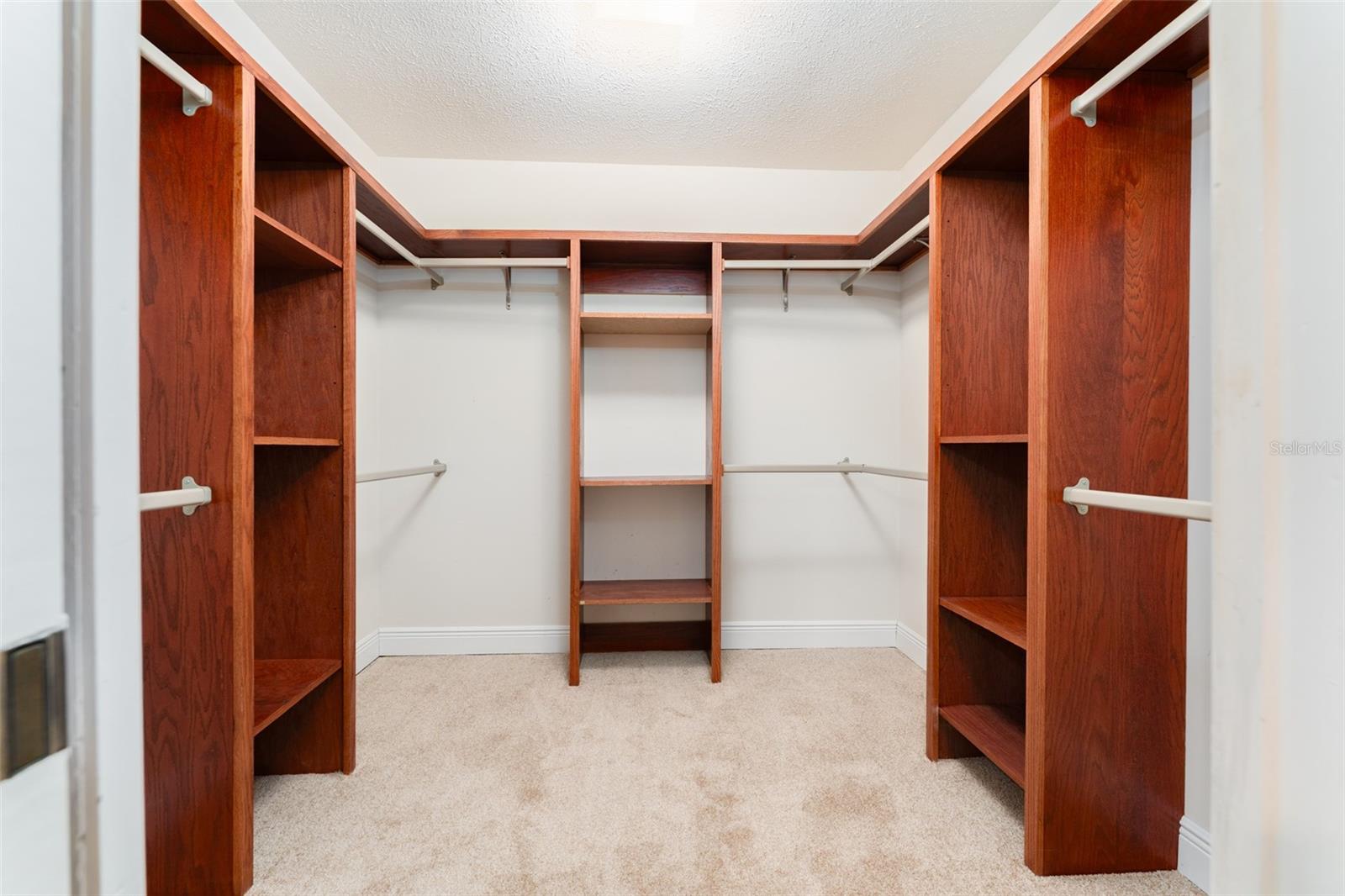 WELLINGTON - Residential