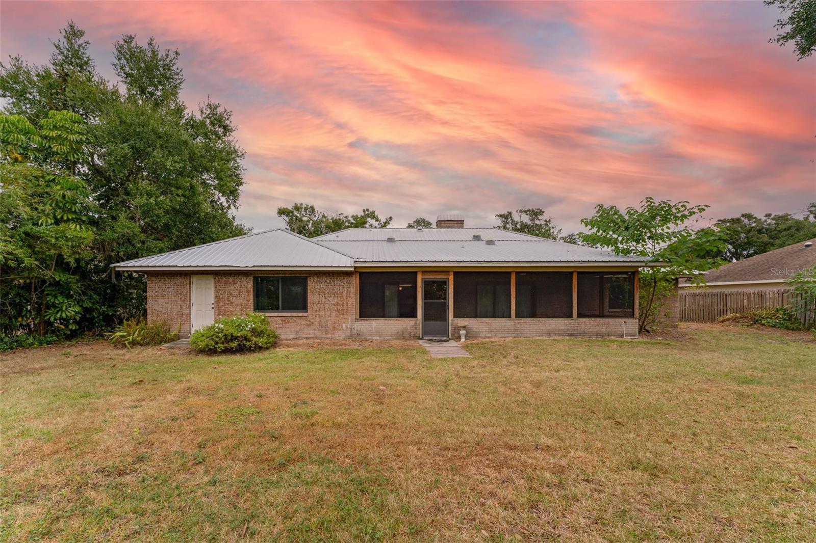 WELLINGTON - Residential