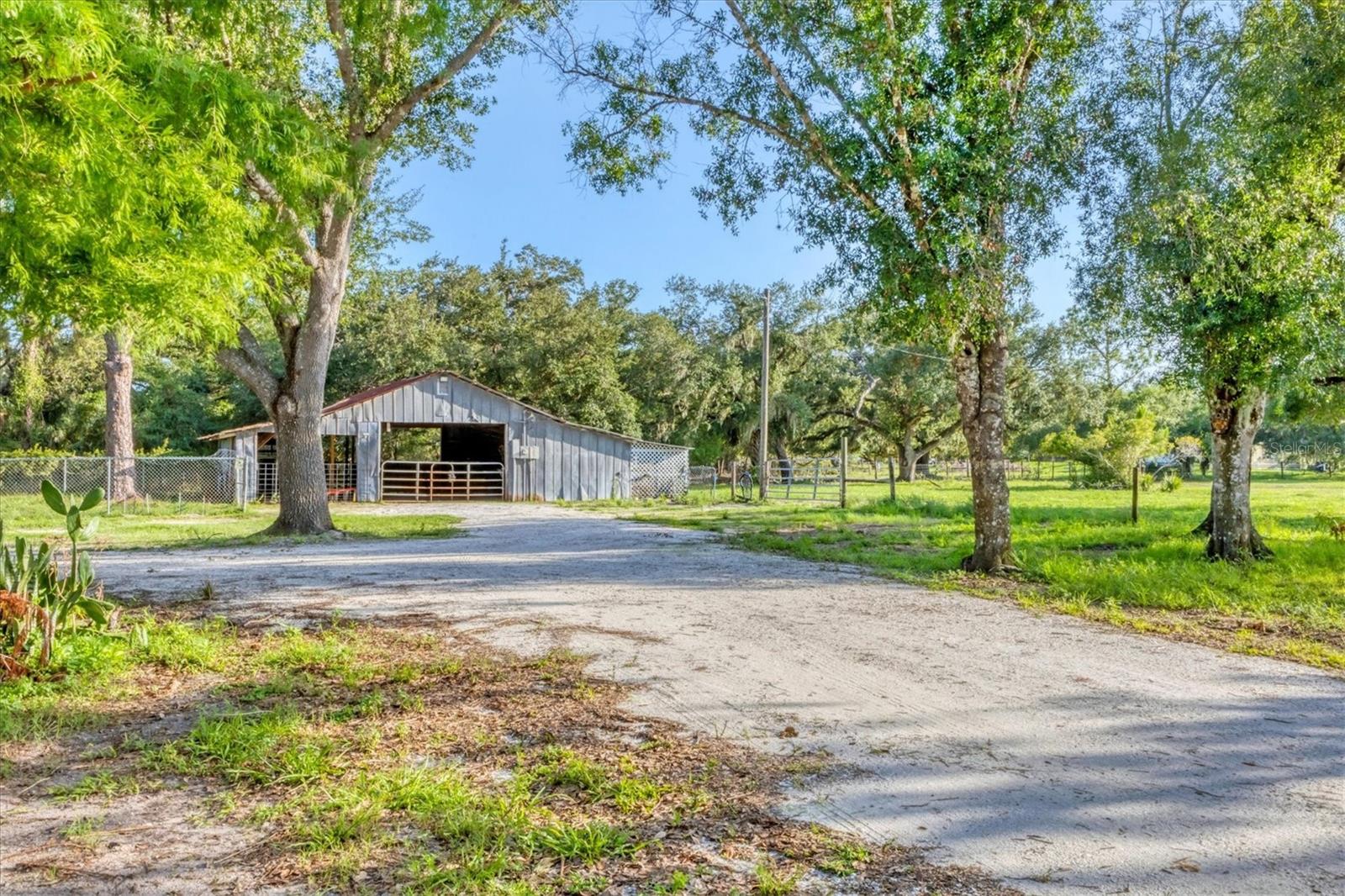ACREAGE - Residential