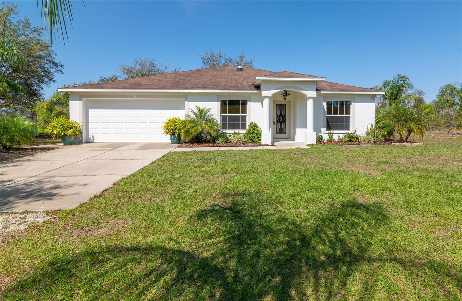1704 SCRUB JAY TRAIL