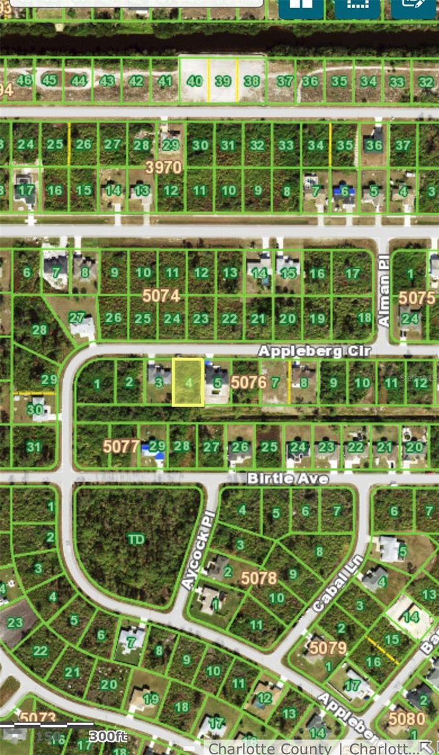 City water and sewer available!  Area of newer homes. Buy to build or hold on to for investment. This lot is not located in a designated Scrub Jay zone per county GIS mapping.