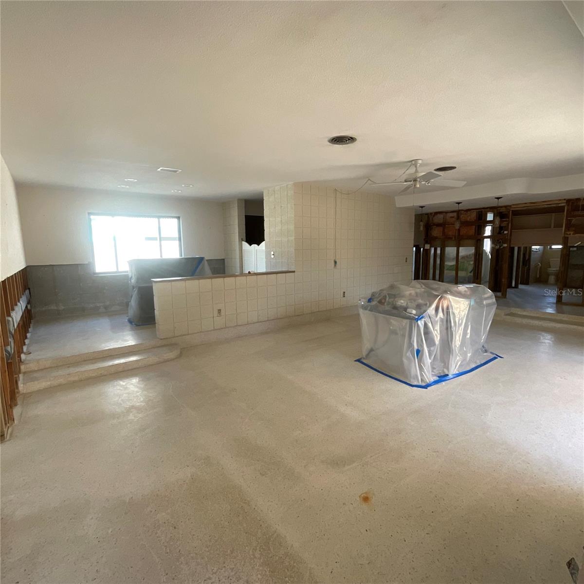 2015 DOLPHIN BOULEVARD S