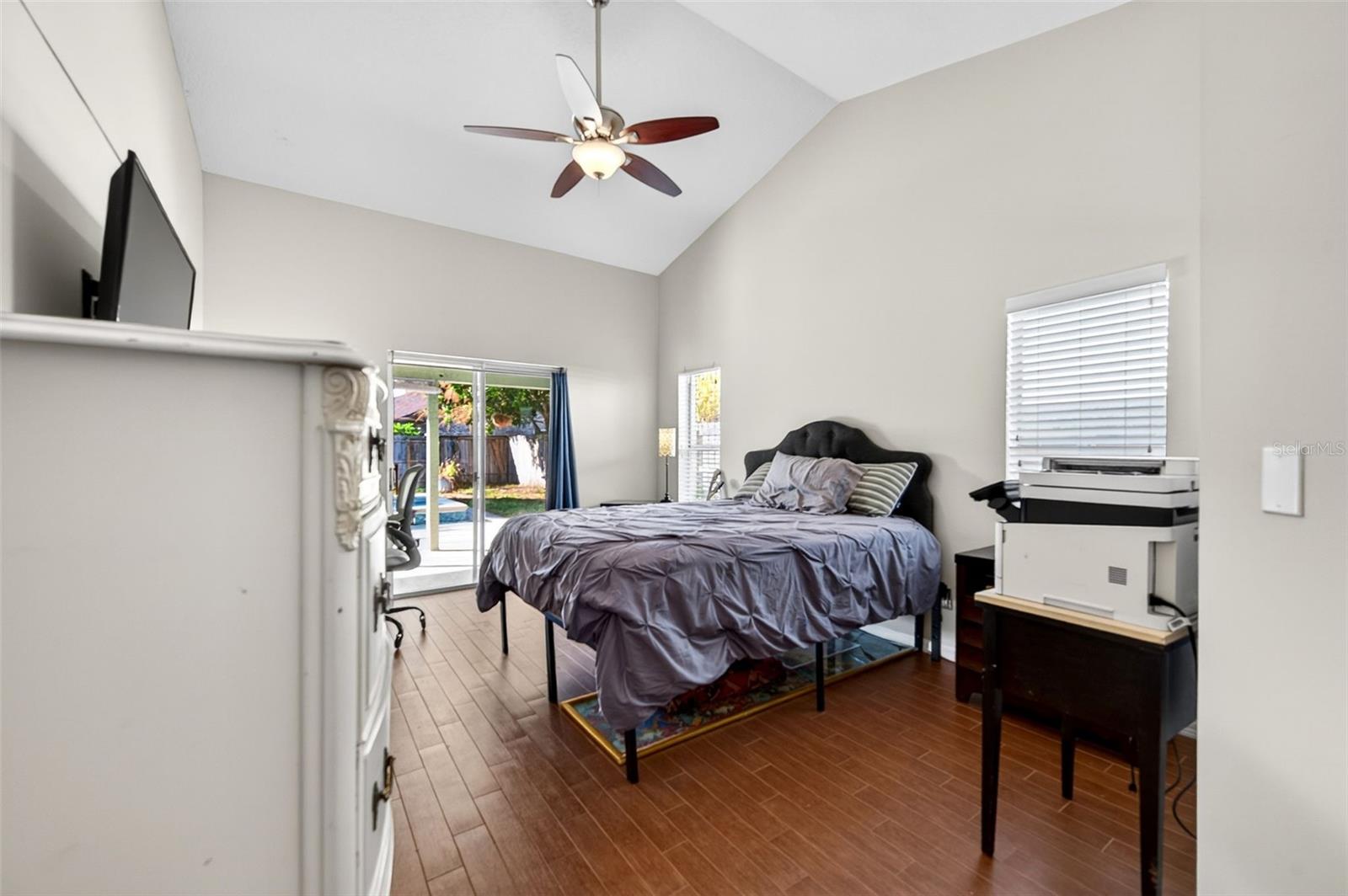 PINEDA CROSSING PH 01 - Residential