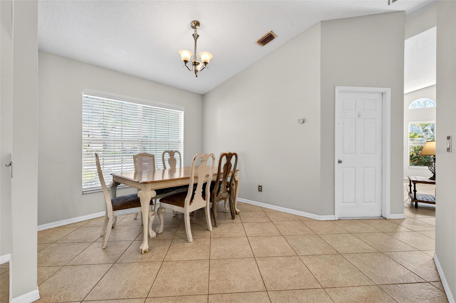 PINEDA CROSSING PH 01 - Residential