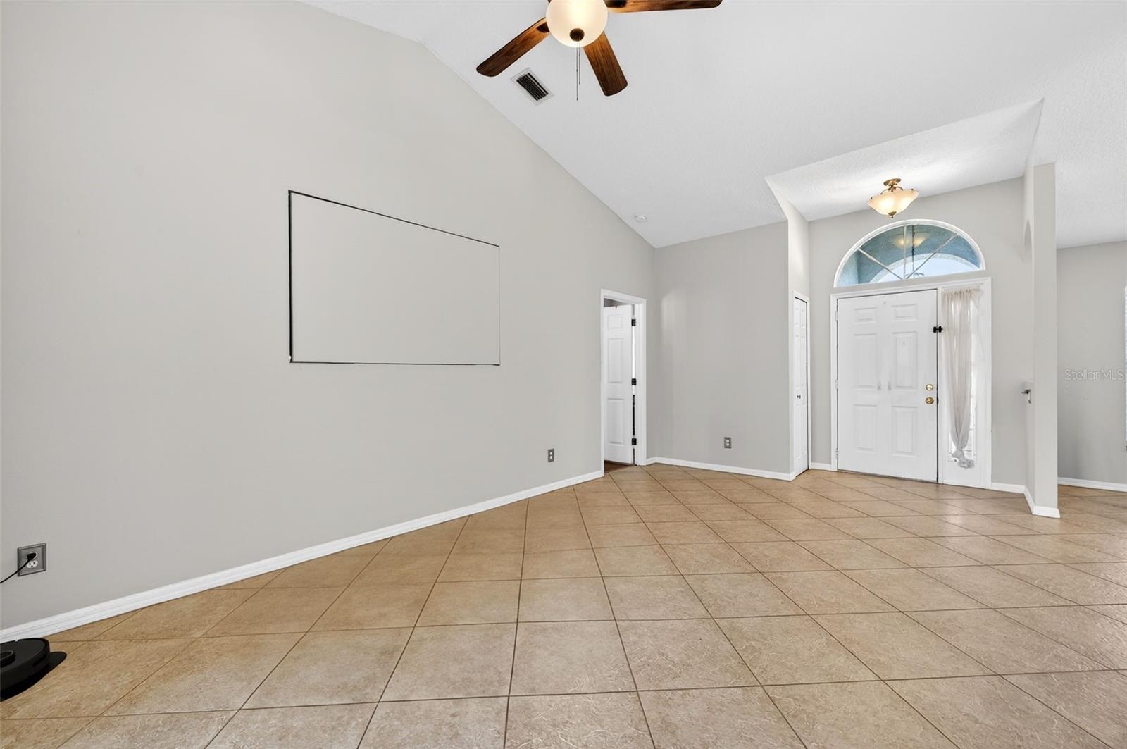 PINEDA CROSSING PH 01 - Residential