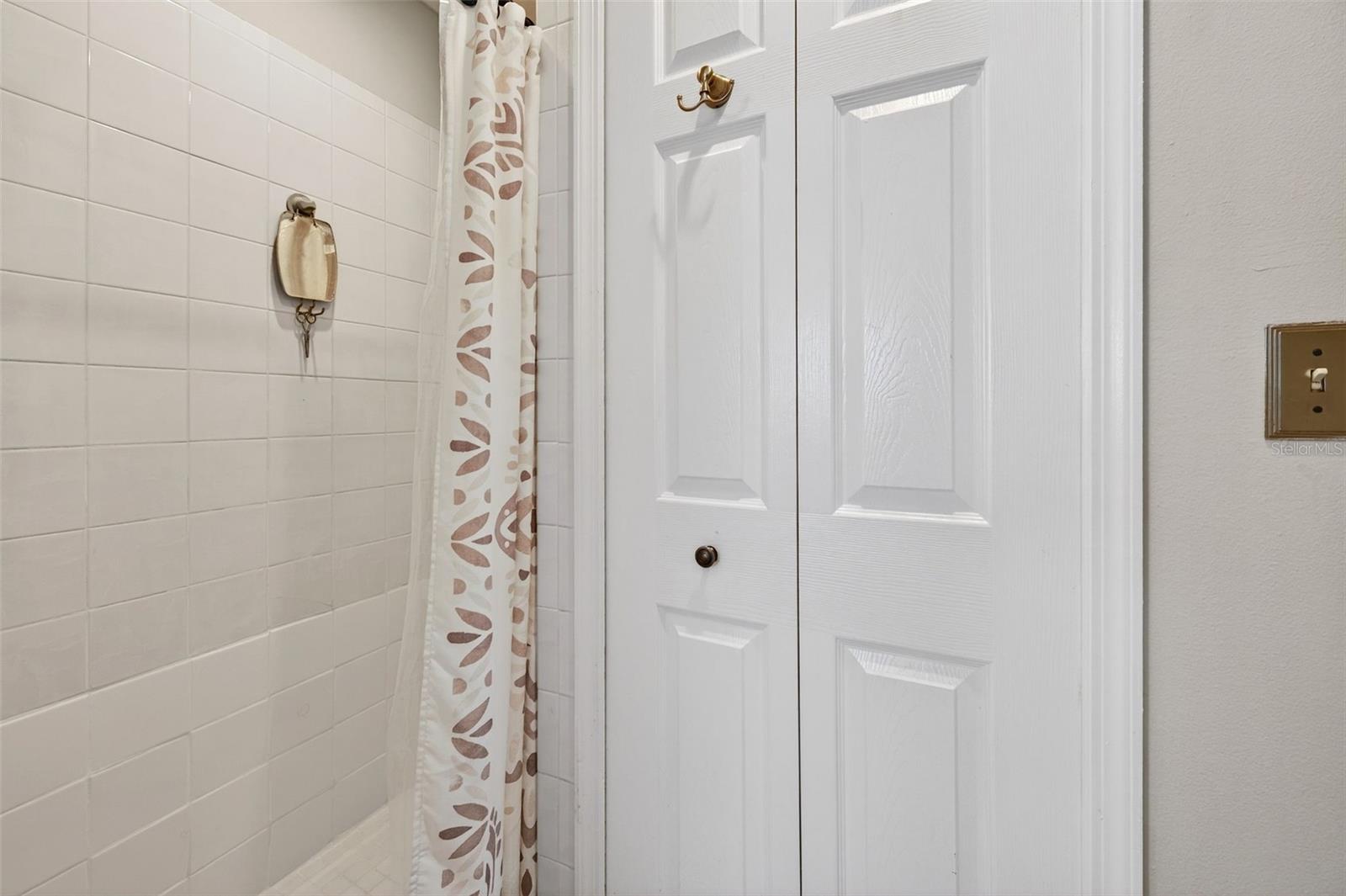 PINEDA CROSSING PH 01 - Residential