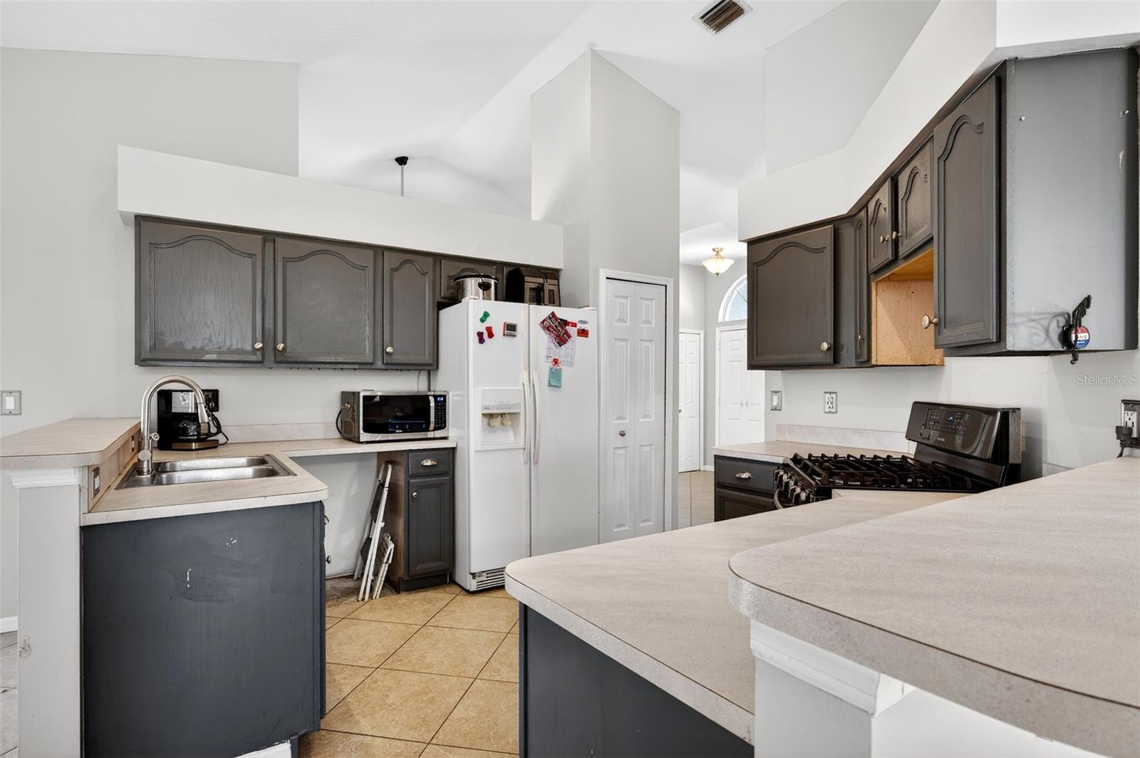 PINEDA CROSSING PH 01 - Residential