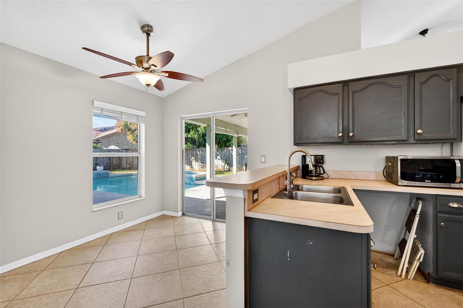 PINEDA CROSSING PH 01 - Residential