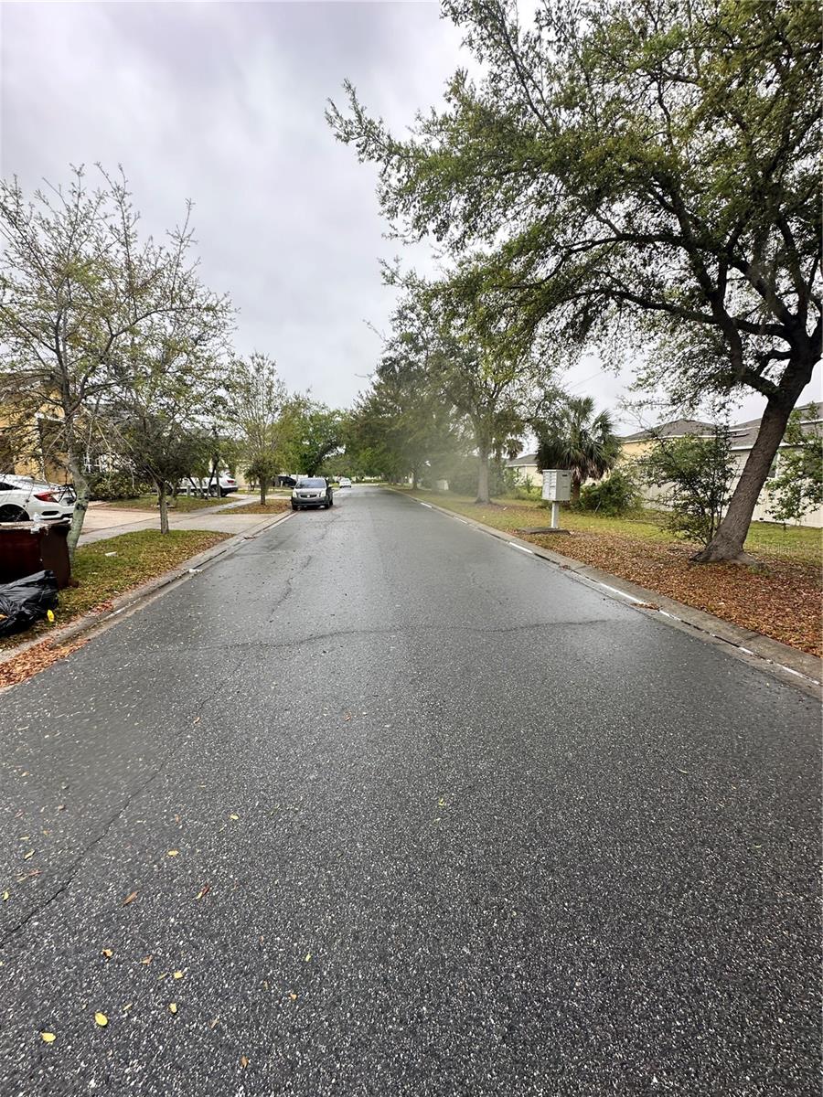 CYPRESS SHADOWS UNIT 1 - Residential