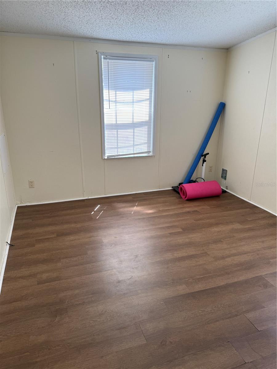 BREEZEWOOD ESTATE - Residential