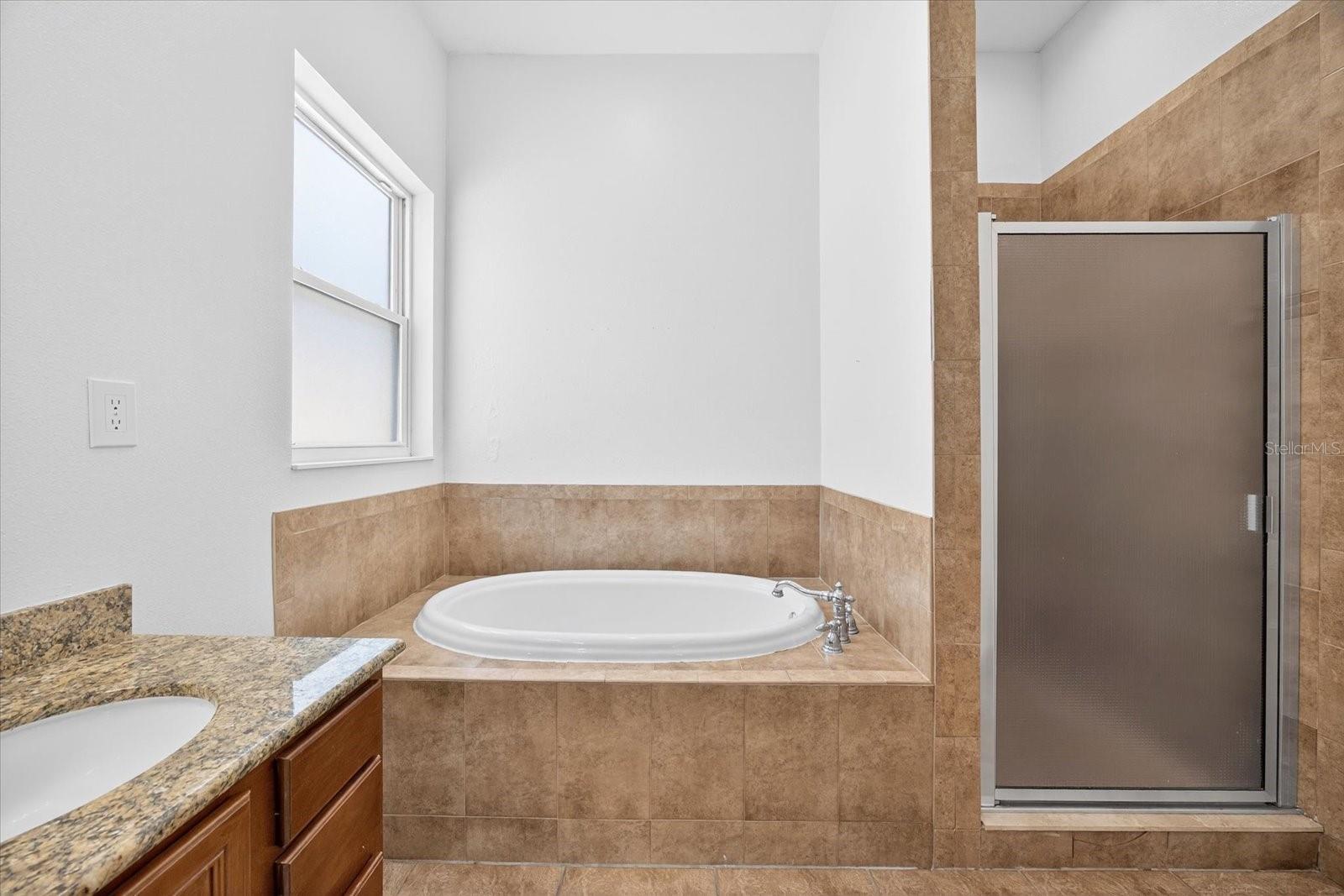 GIUSTOS TWNHMS - Residential Income