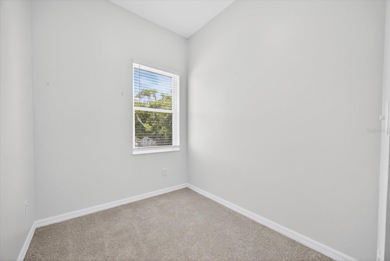 GIUSTOS TWNHMS - Residential Income