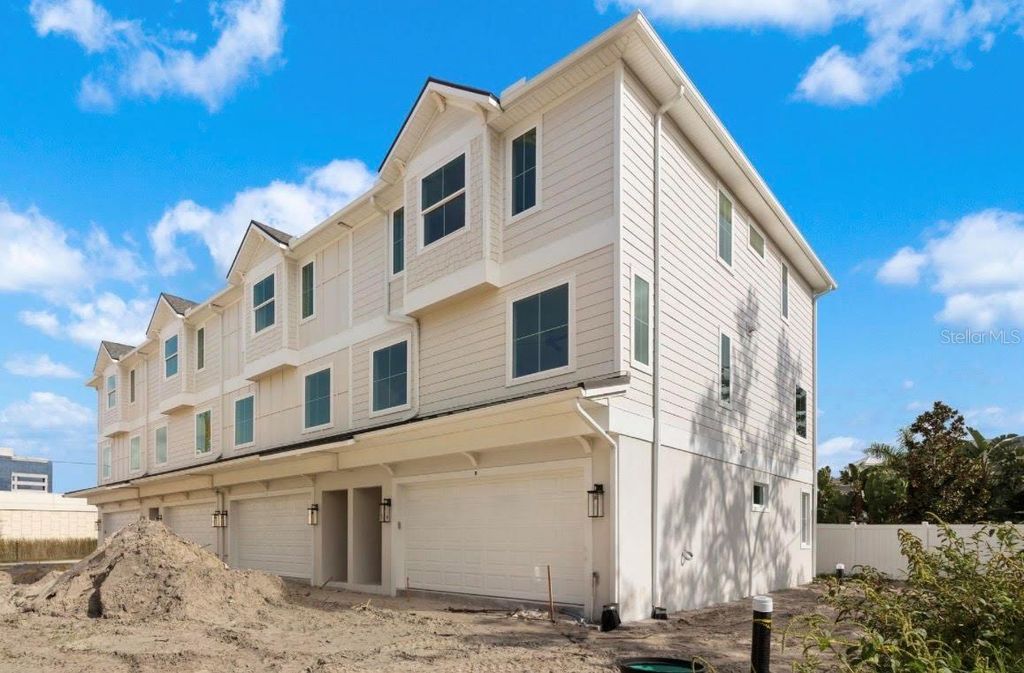 Photo of 4208 W Carmen Street #D, Tampa, FL 33609 (MLS # TB8465486)