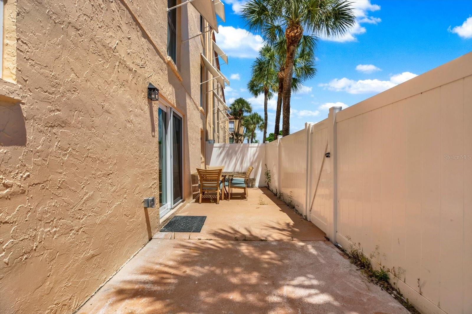 BOCA SHORES CONDO - Residential Lease