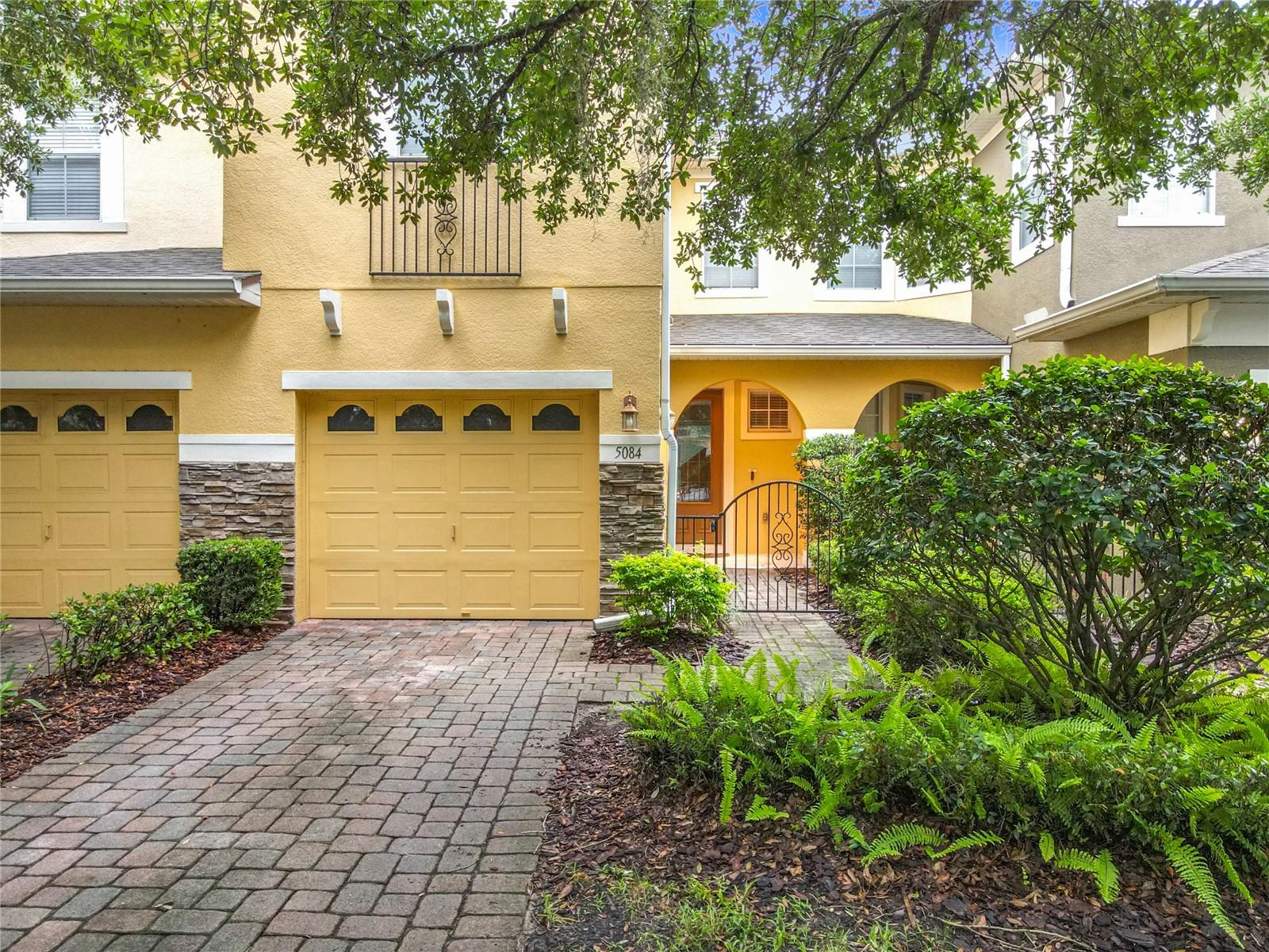 Welcome to 5084 Cypress Branch Pt – A Beautiful Townhome in the Heart of Oviedo!
MOVE-IN READY! This stunning 3-bedroom, 2.5-bathroom townhouse is located in the highly sought-after Clayton Crossing gated community in Oviedo, Florida. Offering both style and convenience, this home is perfectly situated just minutes from Winter Park, downtown Oviedo, UCF, and Orlando, with easy access to top-rated schools, shopping, dining, and entertainment.Step inside to find a spacious and open floor plan with all bedrooms upstairs, providing privacy and a great layout for comfortable living. The modern kitchen, cozy living areas, and ample natural light make this home perfect for both relaxing and entertaining.Enjoy the safety and serenity of a gated neighborhood, along with the benefit of being close to everything you need.Don’t miss your chance to live in one of Oviedo’s most desirable communities—schedule your private showing today before it’s gone!