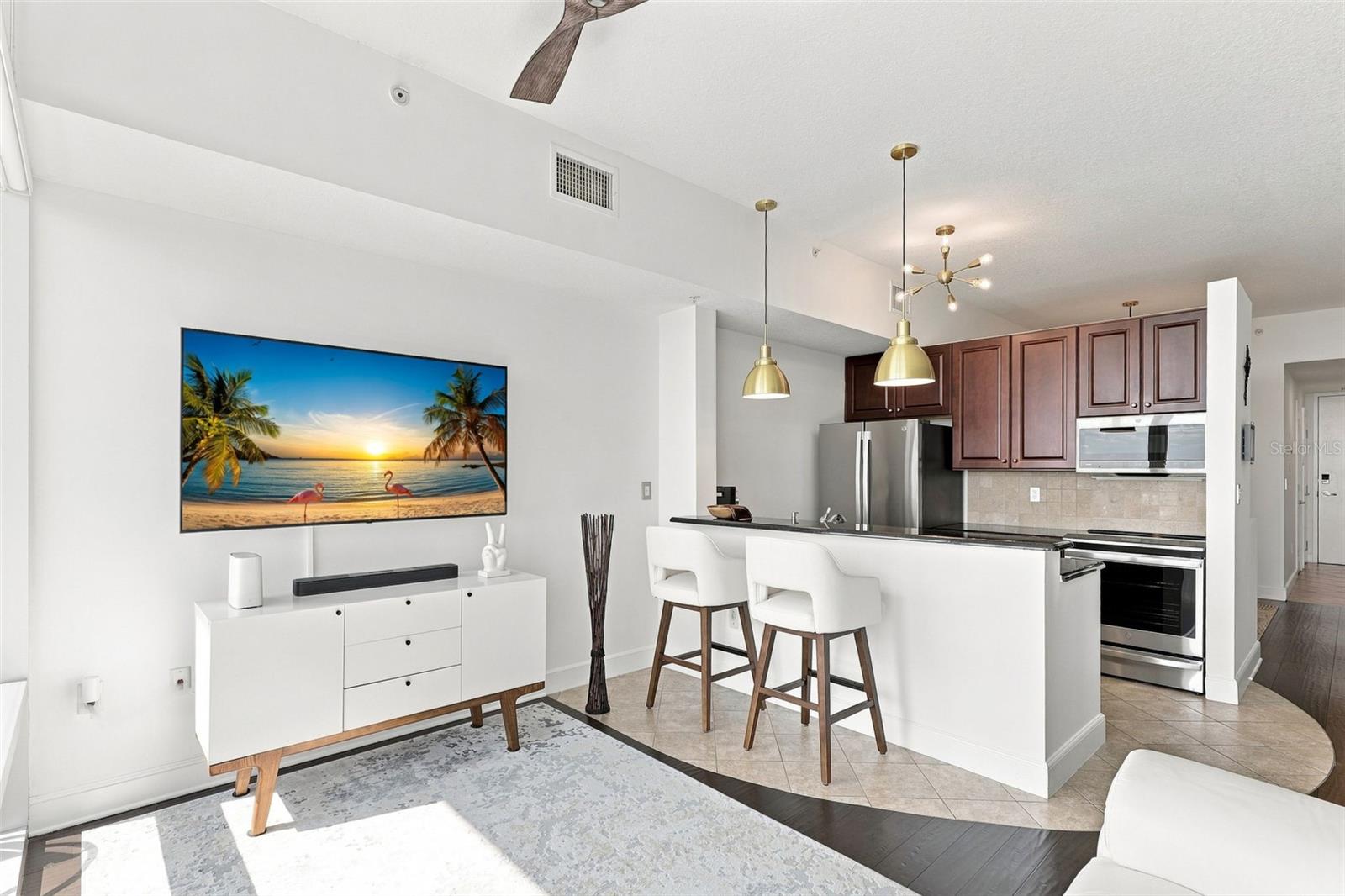 101 S EOLA DRIVE 905