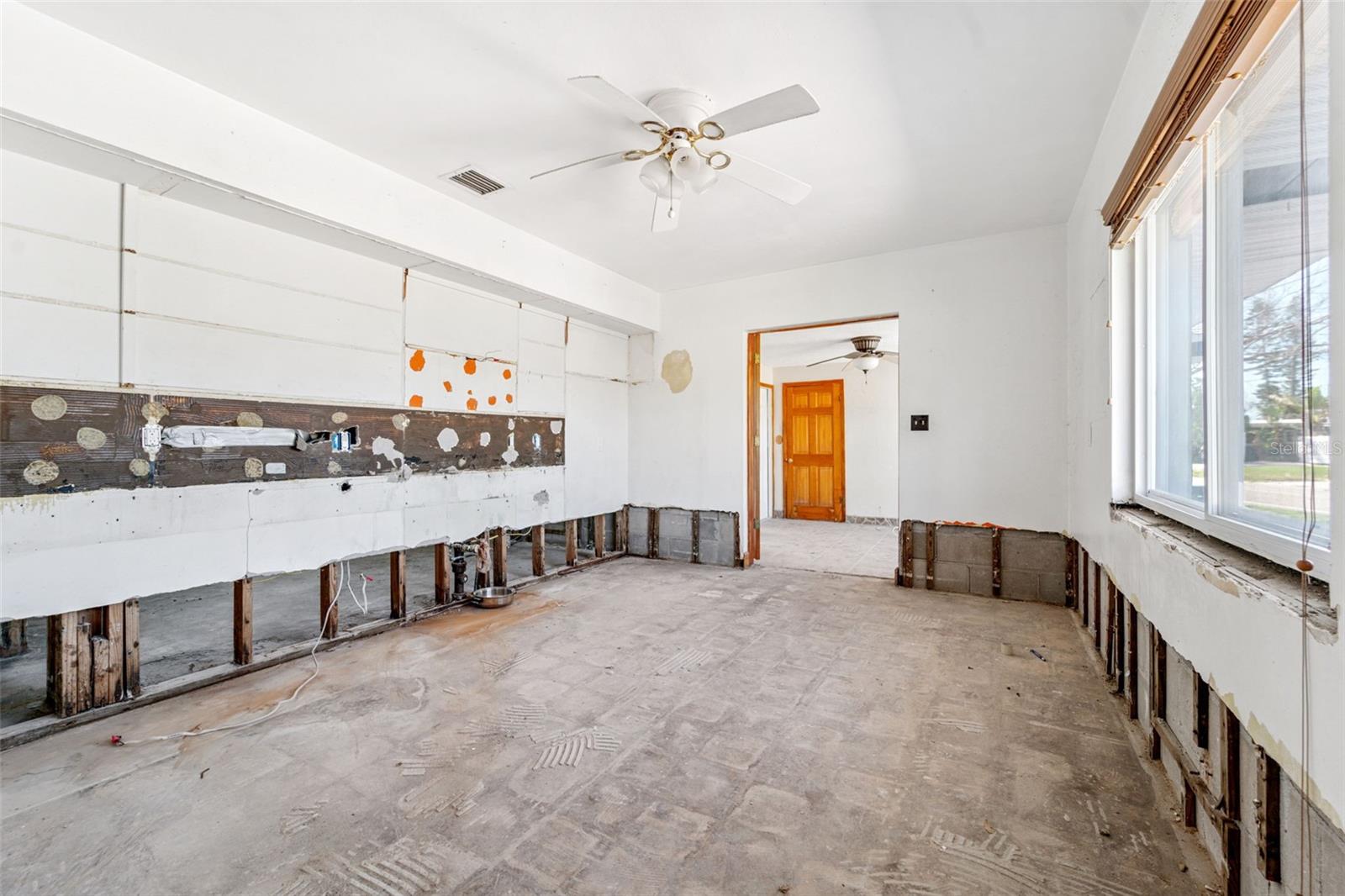 ST PETERSBURG BEACH NORTH UNIT 4 - Residential