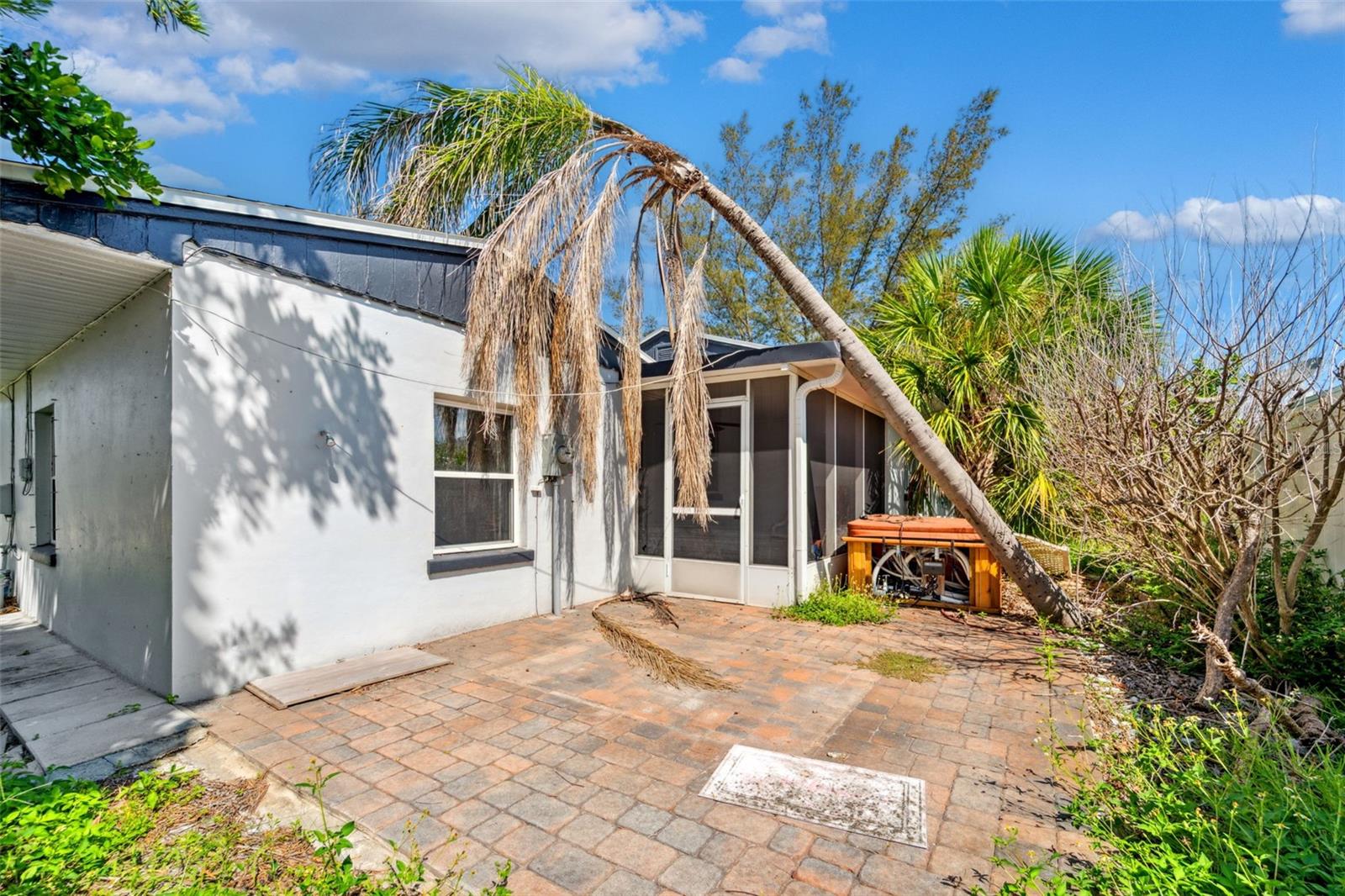 ST PETERSBURG BEACH NORTH UNIT 4 - Residential