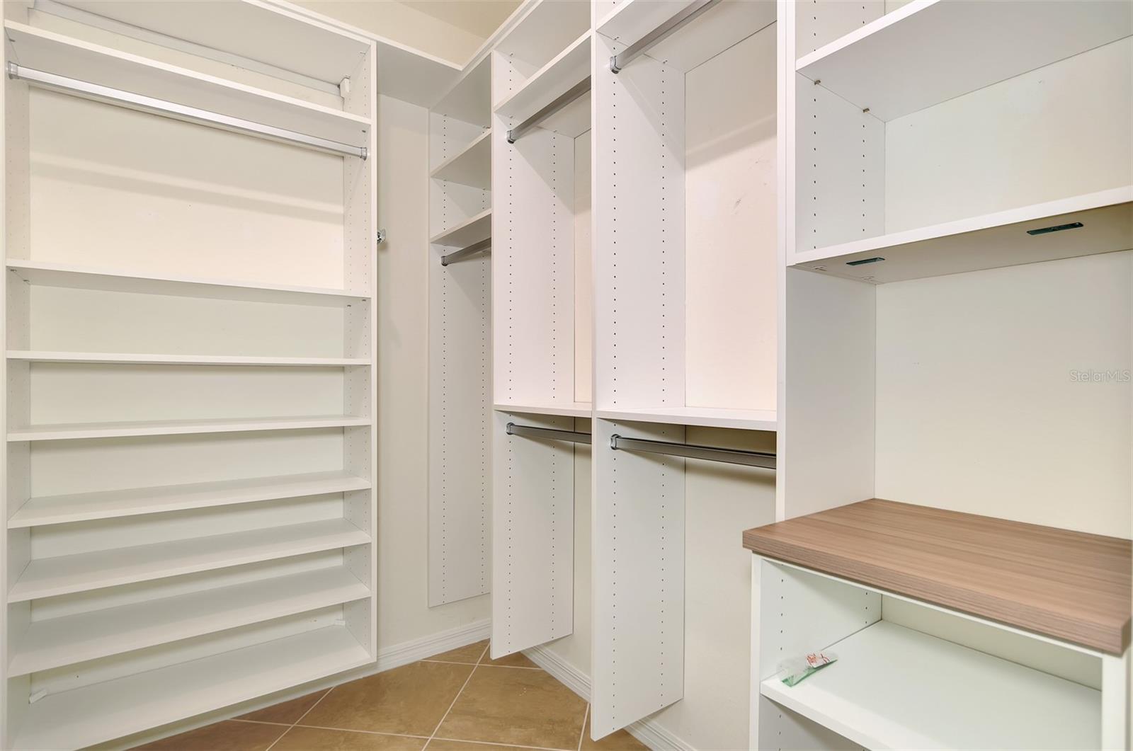 SARASOTA NATIONAL PH 6 & 7 - Residential