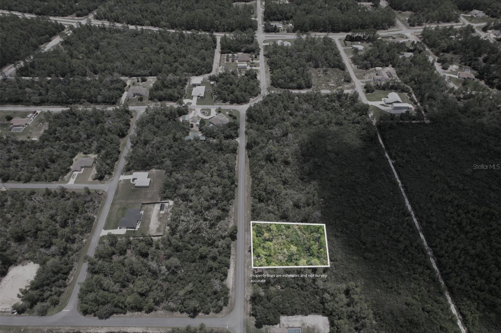 Prime Buildable Lot in Citrus Springs! Discover the perfect canvas for your Florida dream home at 4354 W Findlay St in the heart of Citrus Springs. This spacious .5022-acre residential lot is high and dry, nestled in a peaceful, growing community with no HOA and no CDD fees. Enjoy the convenience of paved road access, nearby public water, and electric availability—making it easy to start building.
Citrus Springs offers a relaxed, nature-rich lifestyle with proximity to the Withlacoochee State Trail, Crystal River springs, and world-class fishing, boating, and kayaking. You're also just a short drive to shopping, medical centers, golf courses, and top-rated schools.
Whether you're an investor looking to hold or a future homeowner ready to break ground, this lot is priced to move. Don’t miss out on the opportunity to secure land in one of Citrus County’s most desirable up-and-coming areas.
80’ x 125’ lot (approximate) - Easy access to Hwy 41 & Hwy 491 - Ready for your future plans
