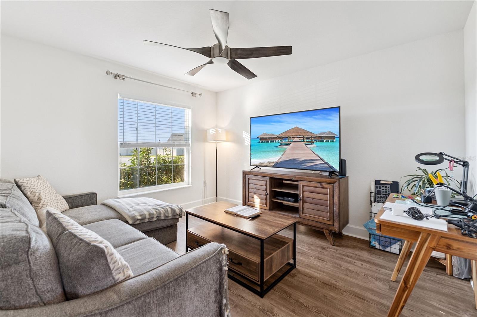 SANCTUARY BY THE LAKE PH 2 - Residential