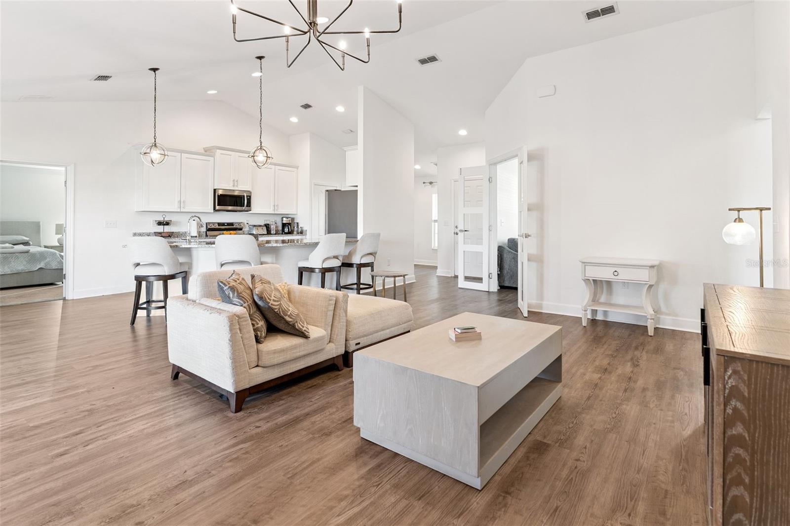 SANCTUARY BY THE LAKE PH 2 - Residential