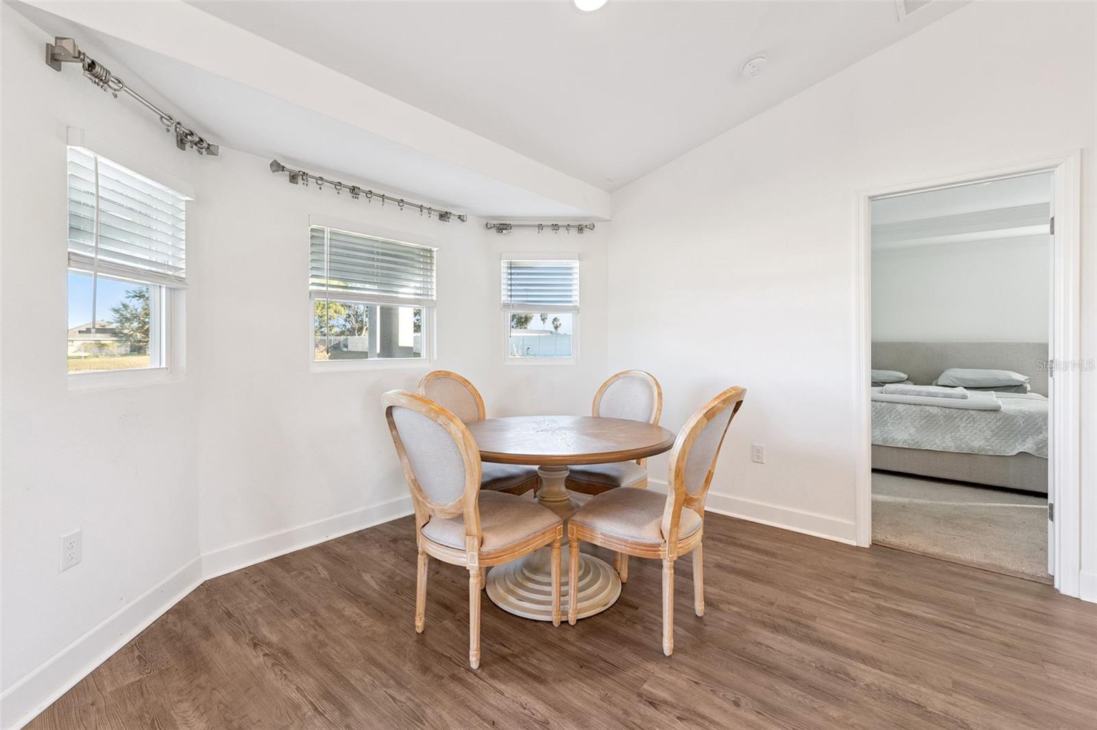 SANCTUARY BY THE LAKE PH 2 - Residential