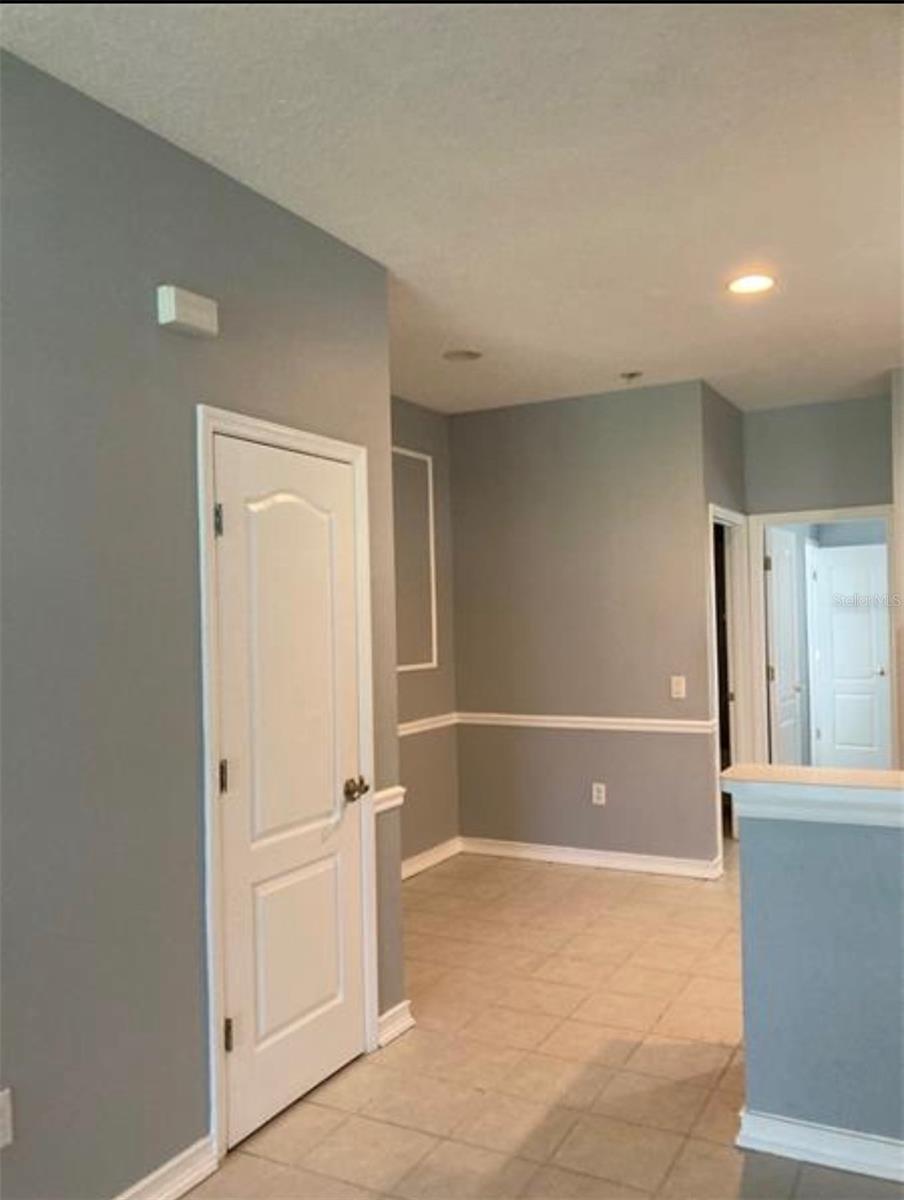 KINGS LAKE TWNHMS - Residential Lease