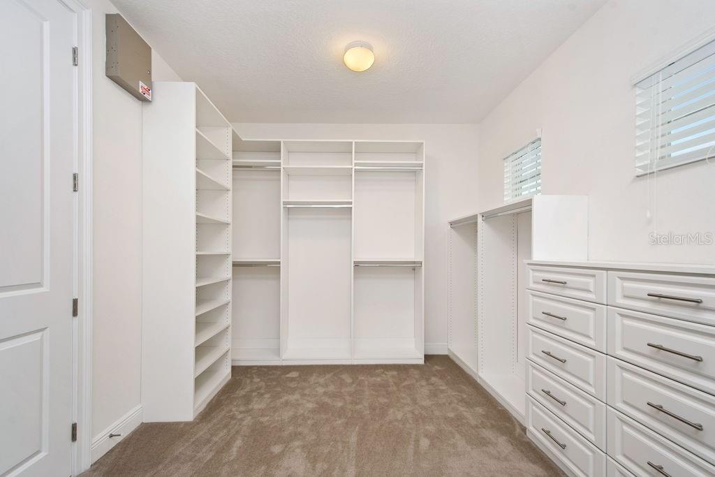 ENCLAVE - Residential