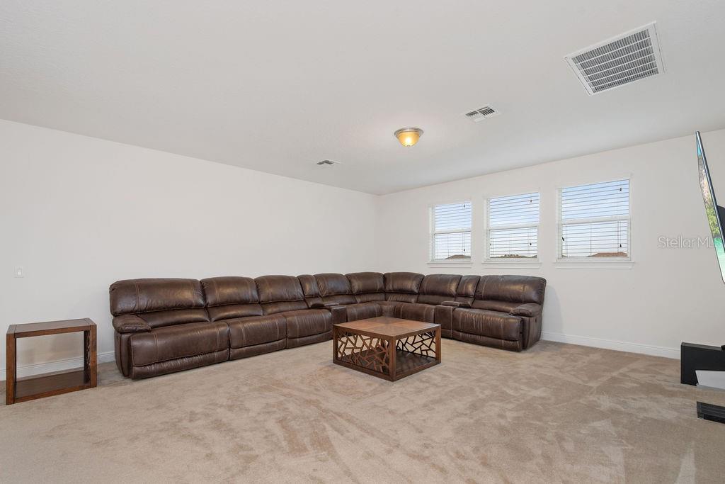 ENCLAVE - Residential