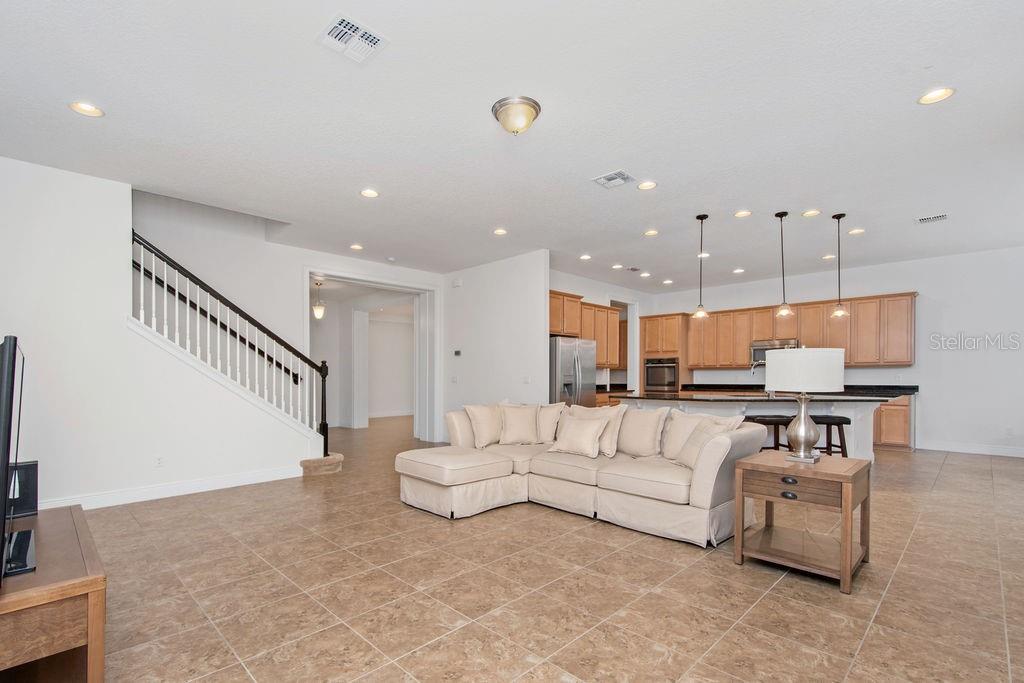 ENCLAVE - Residential