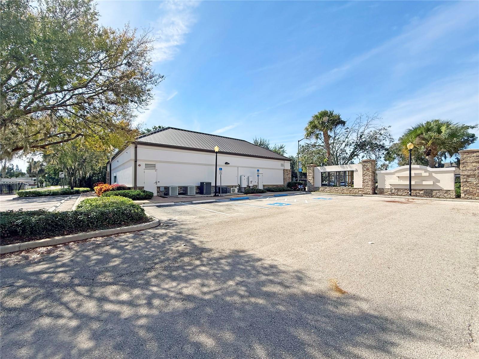 SHOPPES/MAITLAND - Commercial Sale