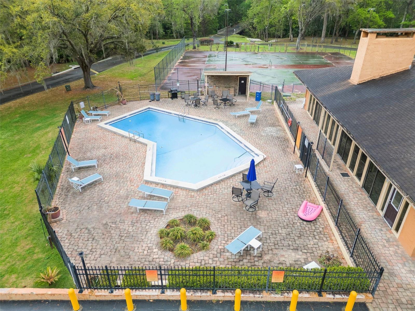 CREEKS EDGE CONDO - Residential