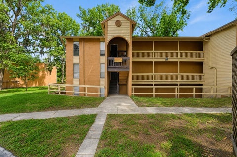 Photo of 1810 NW 23rd Boulevard #151, Gainesville, FL 32605 (MLS # GC540604)