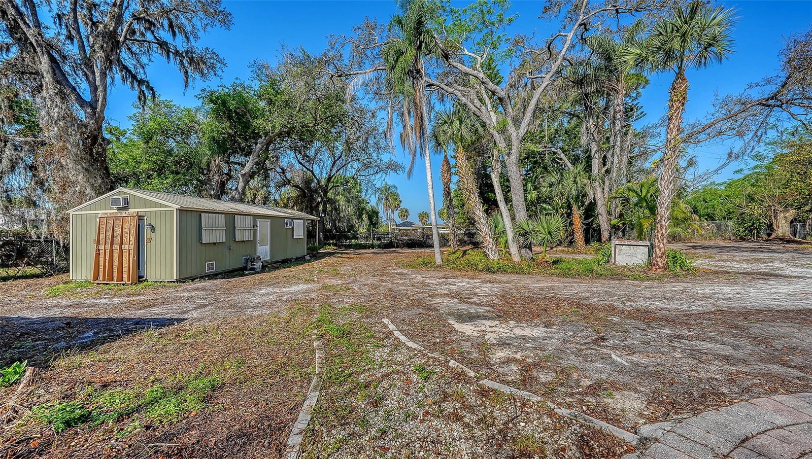 ACREAGE & UNREC - Residential