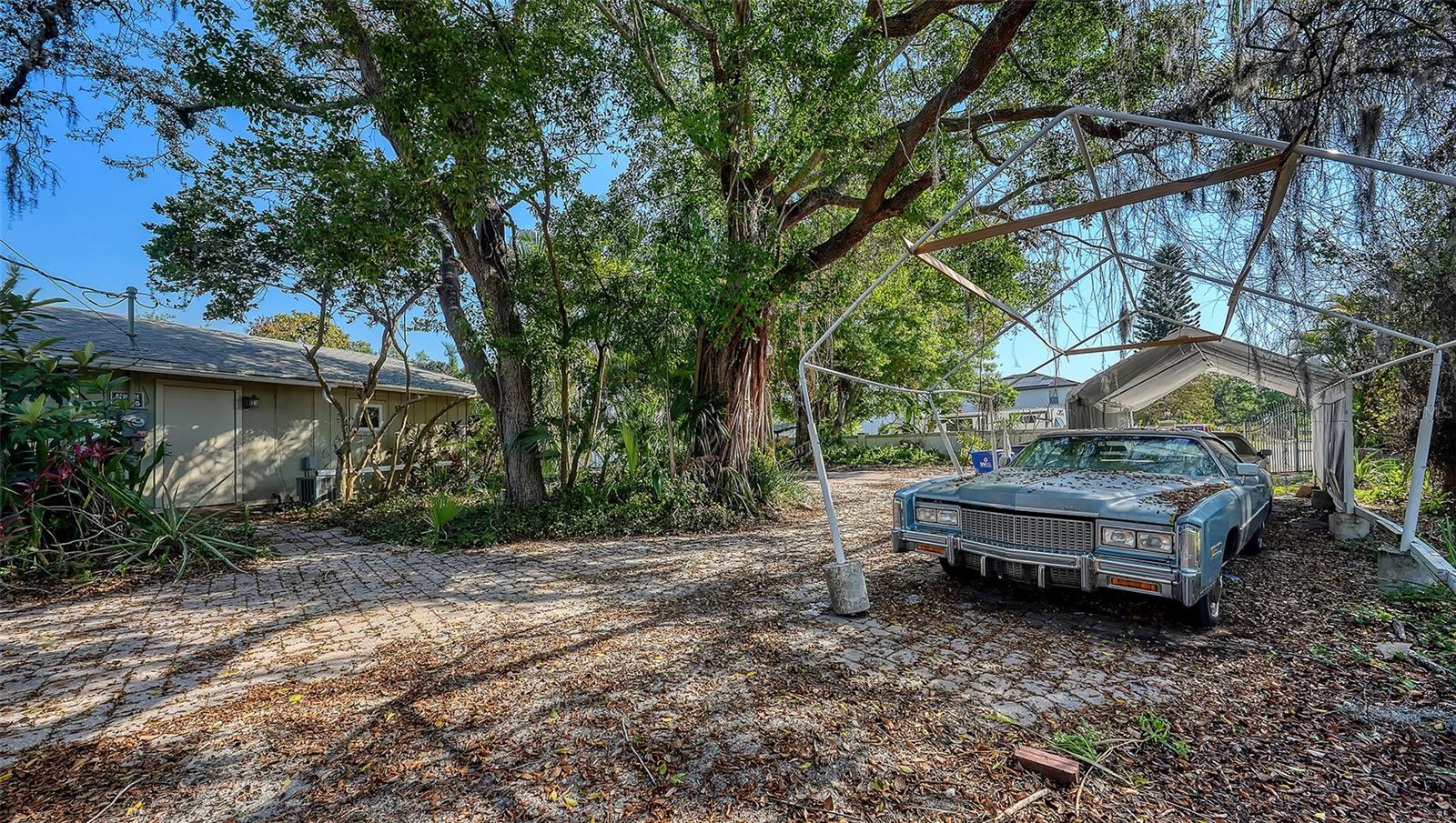 ACREAGE & UNREC - Residential
