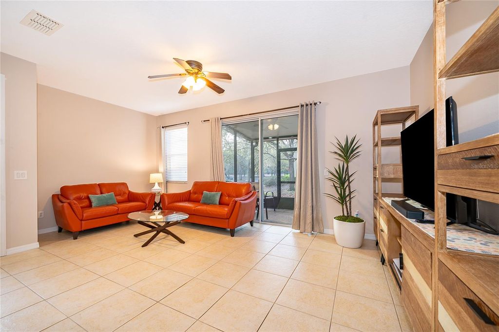 Photo of 5453 Burnt Acorn Way, Oviedo, FL 32765 (MLS # O6390429)