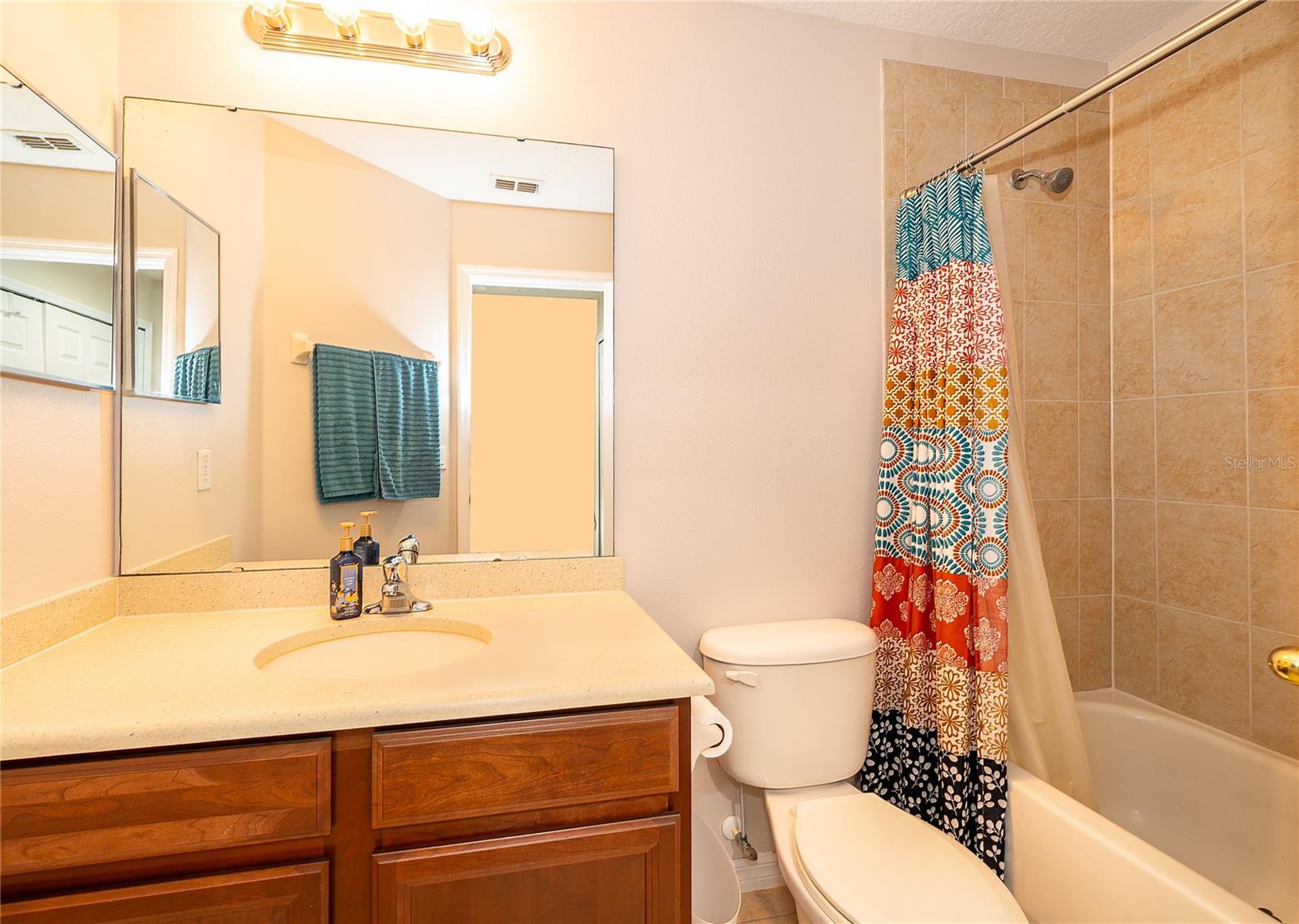 CLAYTON CROSSING TWNHMS SECOND AMD - Residential