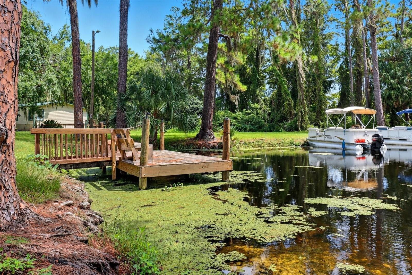 RIVER RETREATS - Residential
