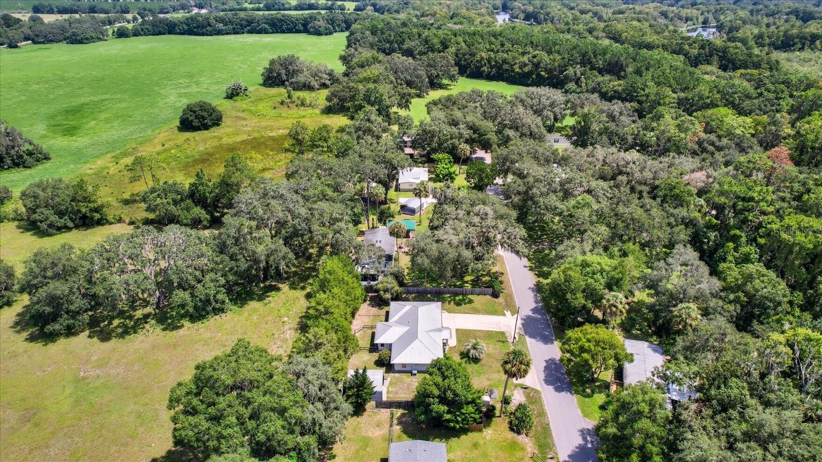 RIVER RETREATS - Residential