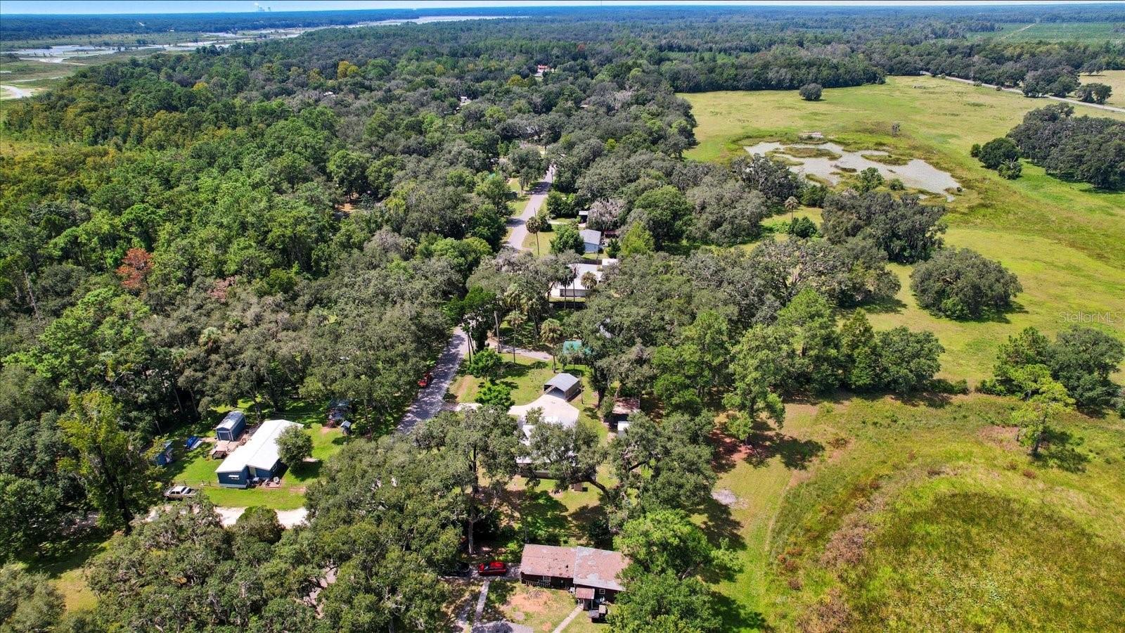 RIVER RETREATS - Residential