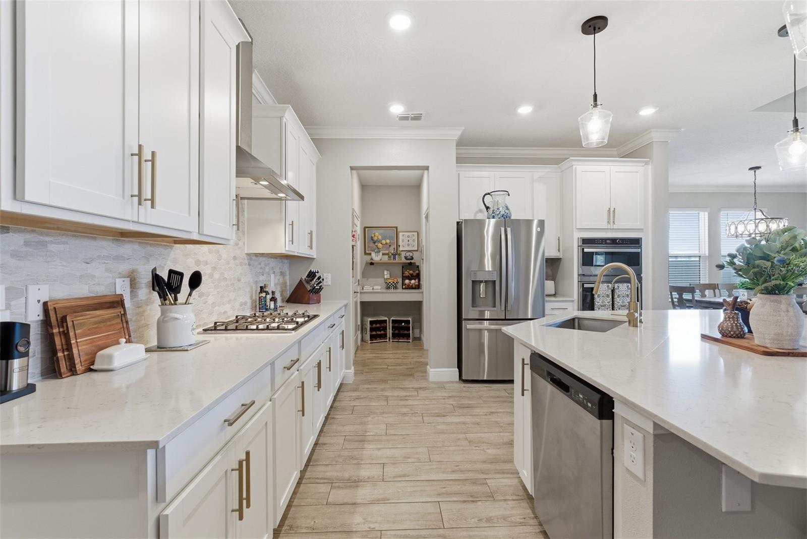 MITCHELL 54 WEST PH 3 - Residential