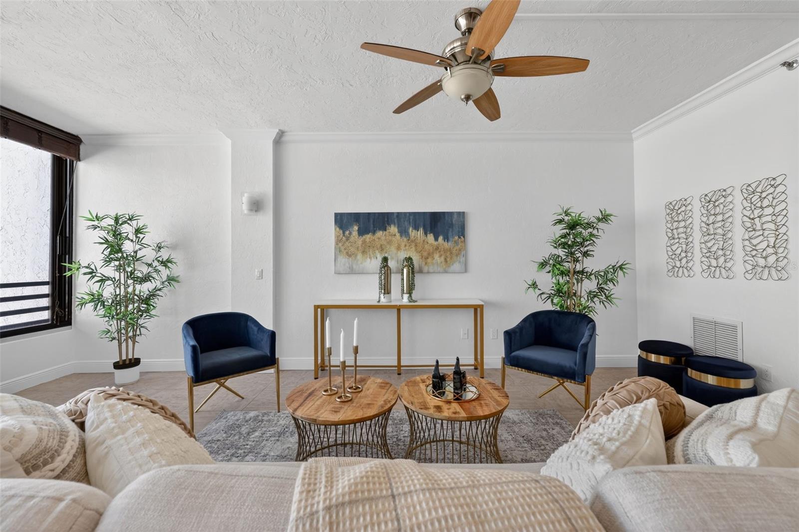 LIDO SURF AND SAND - Residential