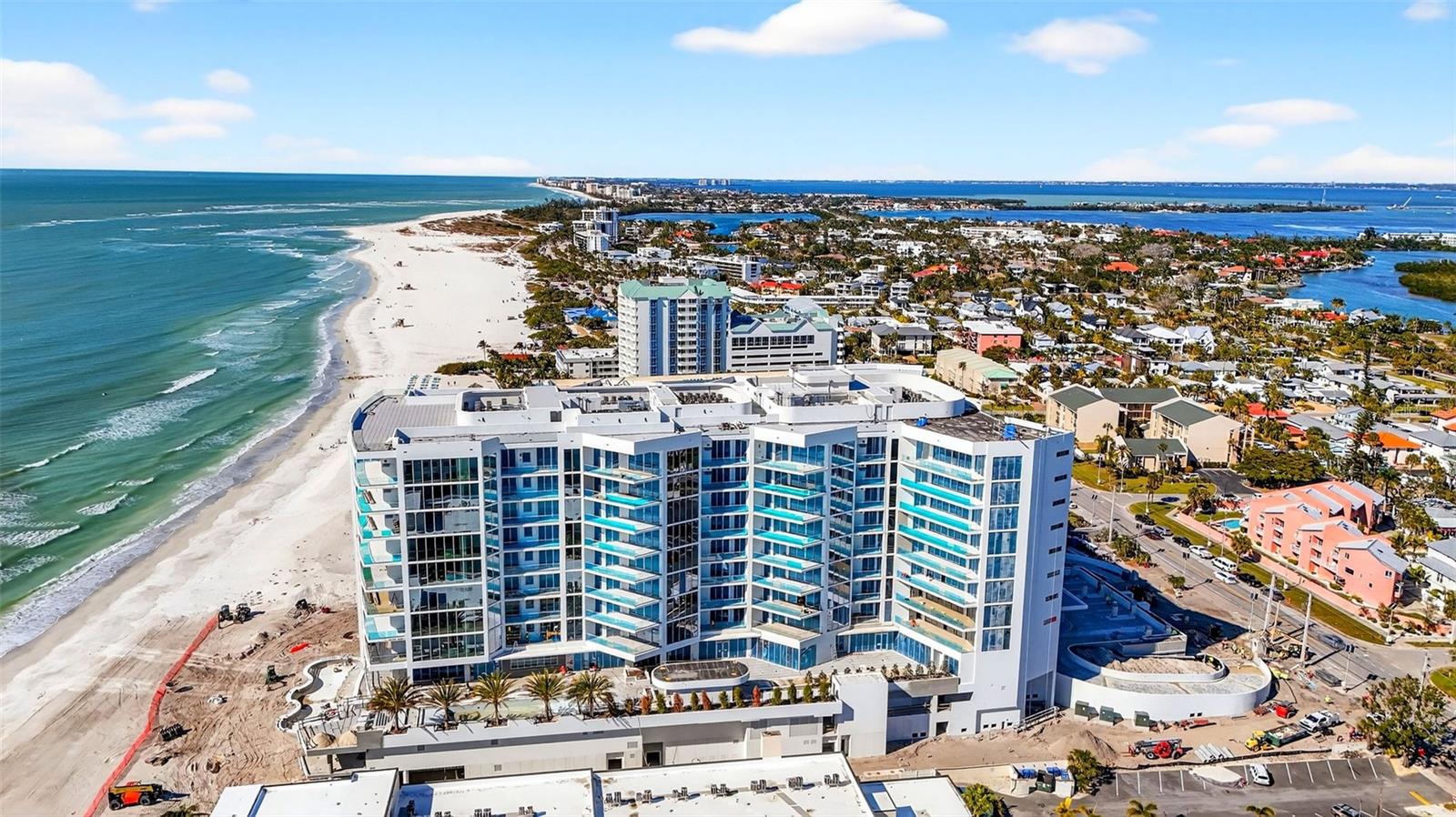 LIDO SURF AND SAND - Residential