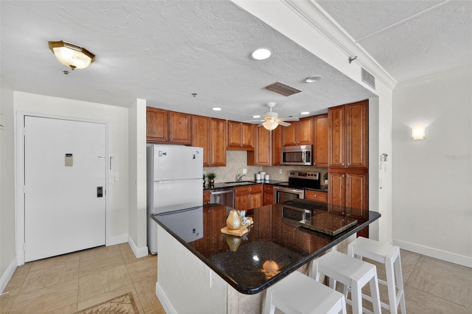 LIDO SURF AND SAND - Residential