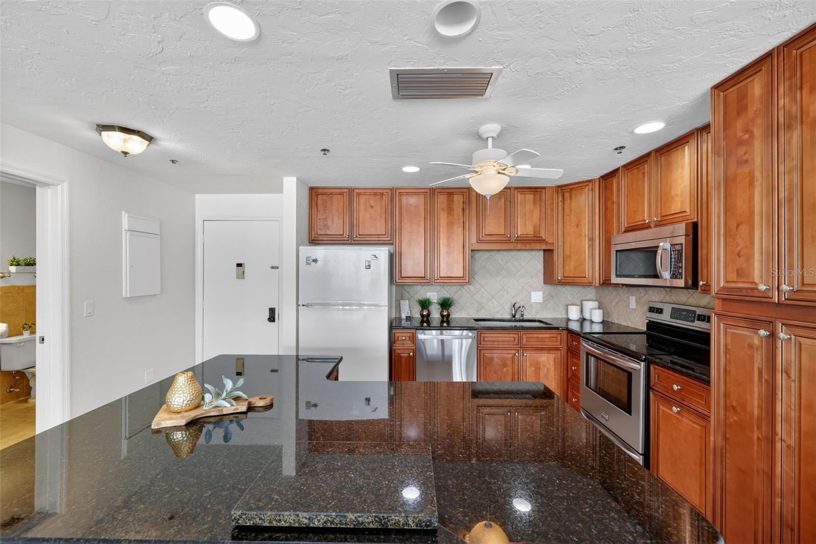 LIDO SURF AND SAND - Residential